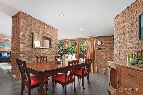 Property photo of 4 Considine Close Greenleigh NSW 2620