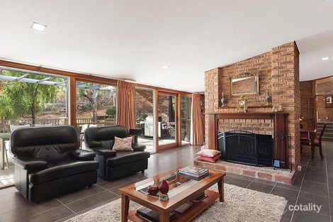 Property photo of 4 Considine Close Greenleigh NSW 2620