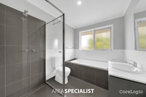 Property photo of 129 Thoroughbred Drive Clyde North VIC 3978