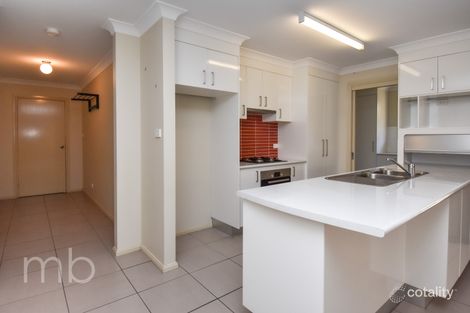 Property photo of 38 Brooklands Drive Orange NSW 2800