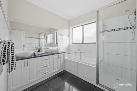 Property photo of 1 Charteris Grove Epping VIC 3076