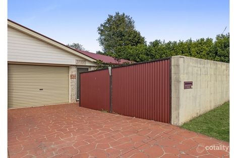 Property photo of 2/402 Alderley Street Kearneys Spring QLD 4350