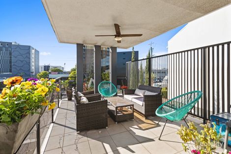 Property photo of 22/198-204 Wellington Road East Brisbane QLD 4169