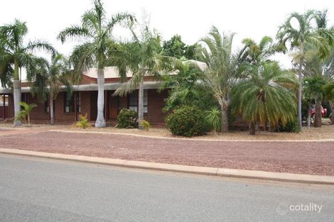 2 Church Way, Baynton, WA 6714