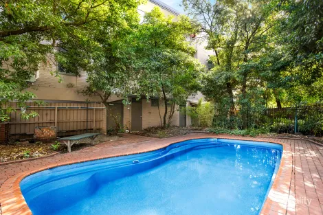 2/9-11 Barnsbury Rd, South Yarra, VIC 3141