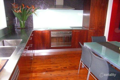 Property photo of 11 Glenroy Crescent St Johns Park NSW 2176