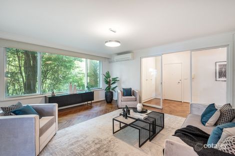 Property photo of 2/526 Toorak Road Toorak VIC 3142