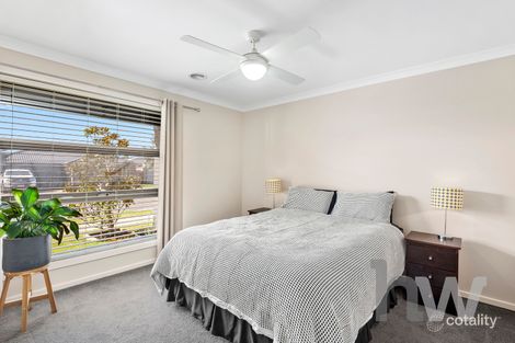 Property photo of 19 Rocky Point Road Armstrong Creek VIC 3217