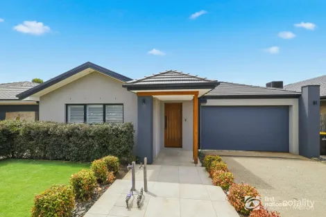 3 Hocston Way, Thornhill Park, VIC 3335