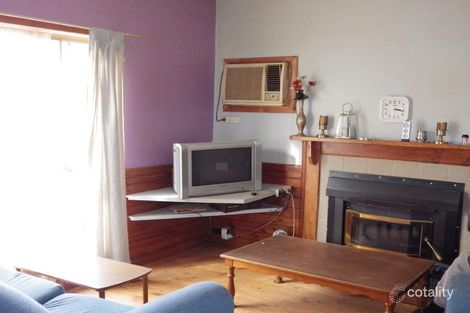 Property photo of 32 Riddoch Avenue Mount Burr SA 5279