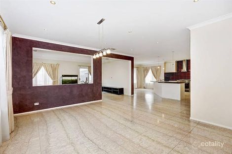 Property photo of 31 Addicott Way Taylors Hill VIC 3037