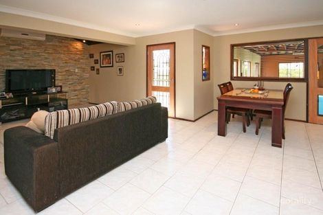 Property photo of 12 Lowe Crescent Elderslie NSW 2570