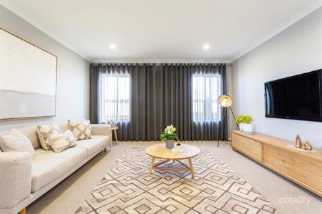 Property photo of 18 Woodlea Boulevard Aintree VIC 3336
