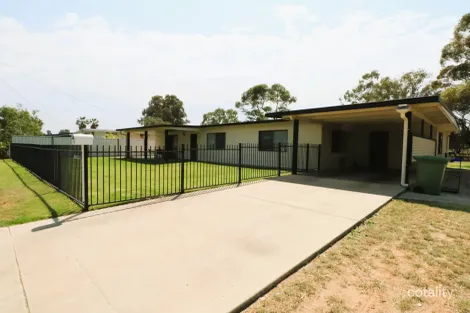 10 Nightingale St, Roma, QLD 4455