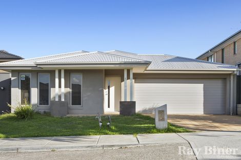 Property photo of 18 Veneto Grove Greenvale VIC 3059