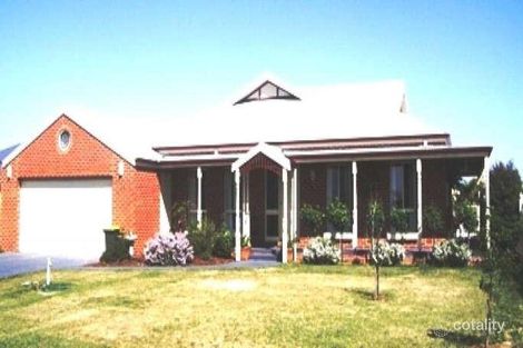 11 Fields Ave, Yarrawonga, VIC 3730