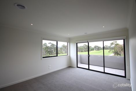 Property photo of 37 Llano Circuit Berwick VIC 3806