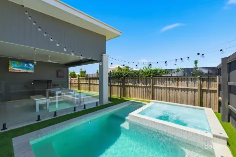 33 Rottnest Cres, Banya, QLD 4551