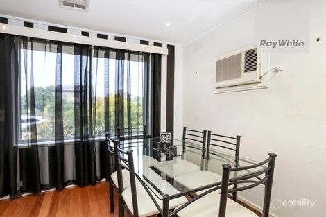 Property photo of 10 Aitken Place Gladstone Park VIC 3043
