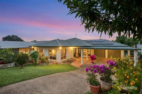 35 Summerhill Dr, Mooroobool, QLD 4870