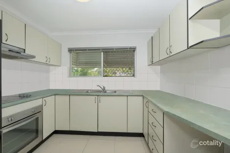 Property photo of 2/179 Albert Street Cranbrook QLD 4814