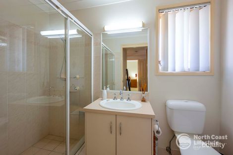 Property photo of 52 Balemo Drive Ocean Shores NSW 2483