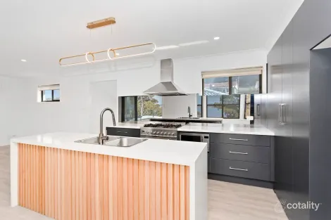 Property photo of 44A Thompson Road Speers Point NSW 2284