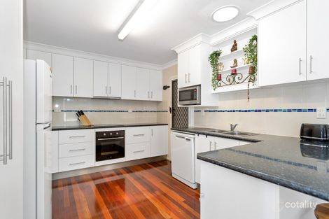 Property photo of 38 Pharlap Parade Ooralea QLD 4740