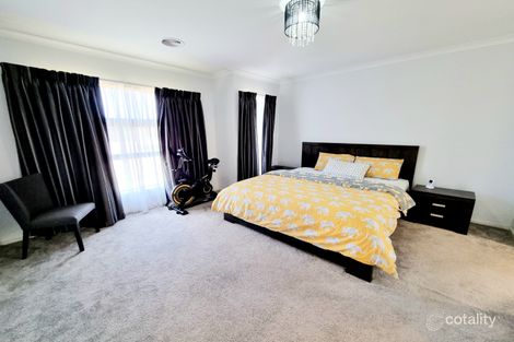 Property photo of 12 Canunda Way Tarneit VIC 3029