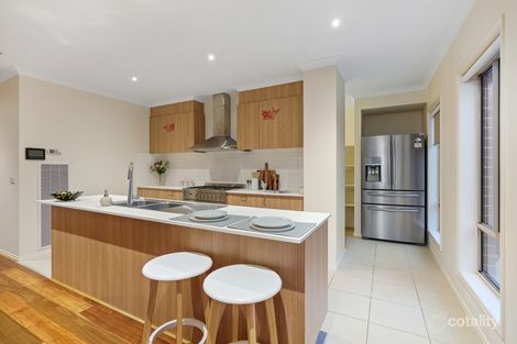 Property photo of 17 Almendra Avenue Burnside VIC 3023