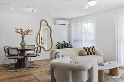 Property photo of 2/14 Christina Court Mermaid Waters QLD 4218
