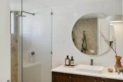Property photo of 2/14 Christina Court Mermaid Waters QLD 4218