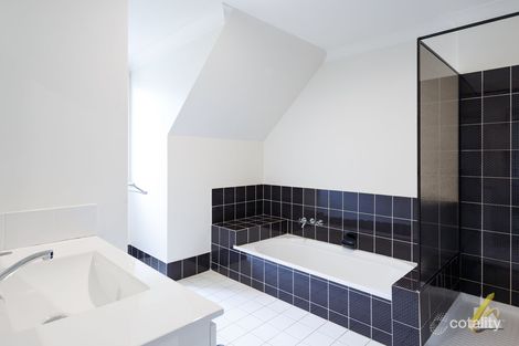 211 Lake Manchester Rd, Mount Crosby, QLD 4306