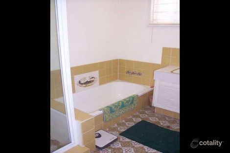 Property photo of 19 Tulkara Street Manly West QLD 4179