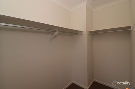 13 Yellowstone Dr, Truganina, VIC 3029