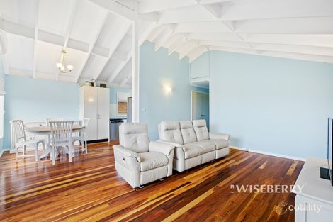 Property photo of 121 Pacific Highway Charmhaven NSW 2263