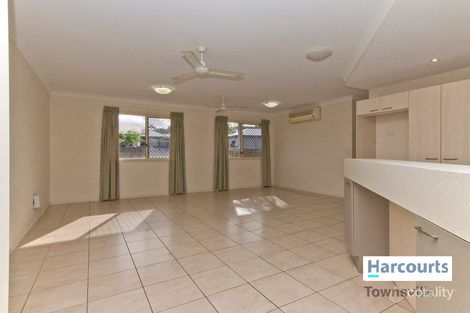 Property photo of 3 Minstrel Court Bushland Beach QLD 4818