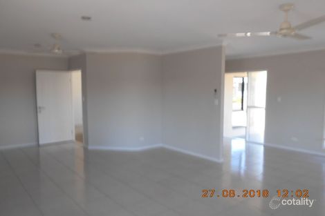 Property photo of 19 Fossilbrook Bend Trinity Park QLD 4879
