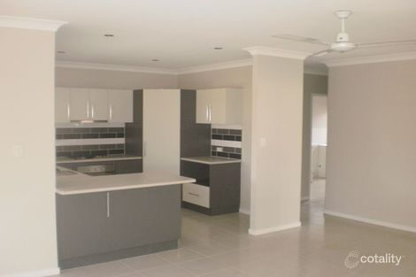 Property photo of 19 Fossilbrook Bend Trinity Park QLD 4879