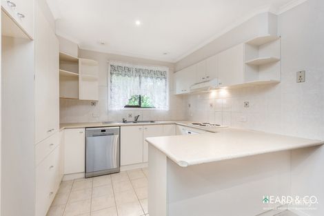 Property photo of 12 Yallambee Drive Kennington VIC 3550