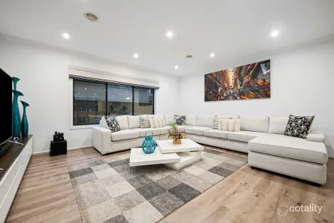 Property photo of 51 Cloverdale Road Tarneit VIC 3029