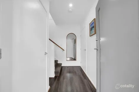 Property photo of 10 Allunga Way Werribee VIC 3030