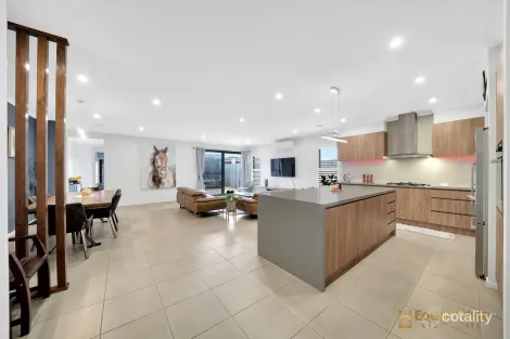 Property photo of 14 Stream Road Wyndham Vale VIC 3024