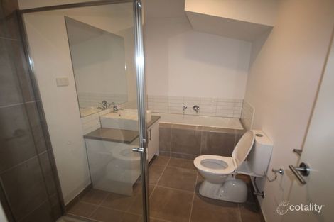 Property photo of 24 Ollie Place Cranbourne East VIC 3977