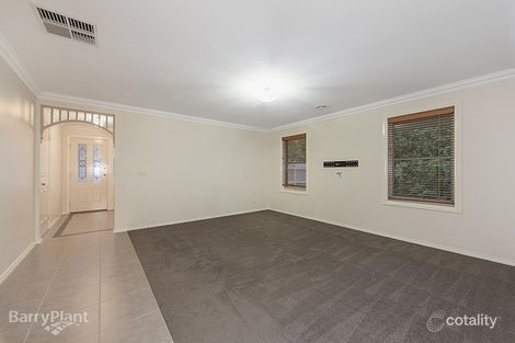 Property photo of 34 Sittella Drive Berwick VIC 3806