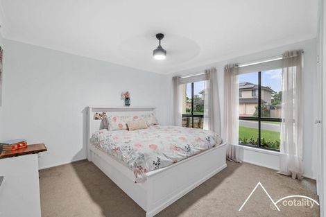 Property photo of 9 Combings Place Currans Hill NSW 2567