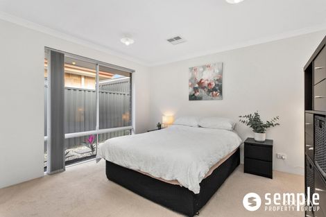 Property photo of 11 Bauxite Road Treeby WA 6164