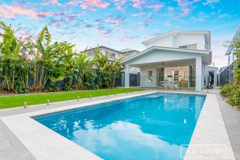585a Oxley Ave, Scarborough, QLD 4020