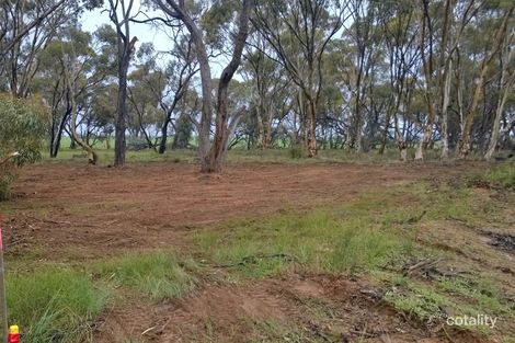 15 Greenhills Rd, Greenhills, WA 6302