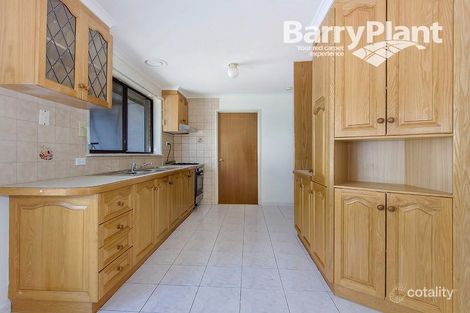 Property photo of 22 Angelique Grove Albanvale VIC 3021